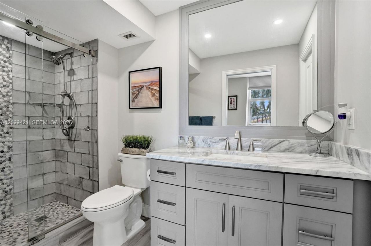2639 N Riverside Dr , Unit 203, Pompano Beach, FL 33062 Photo