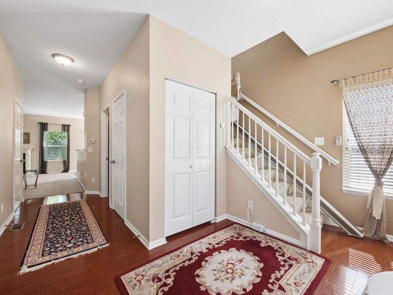 1246 Hall Lane, Gahanna, OH 43230 Photo 5