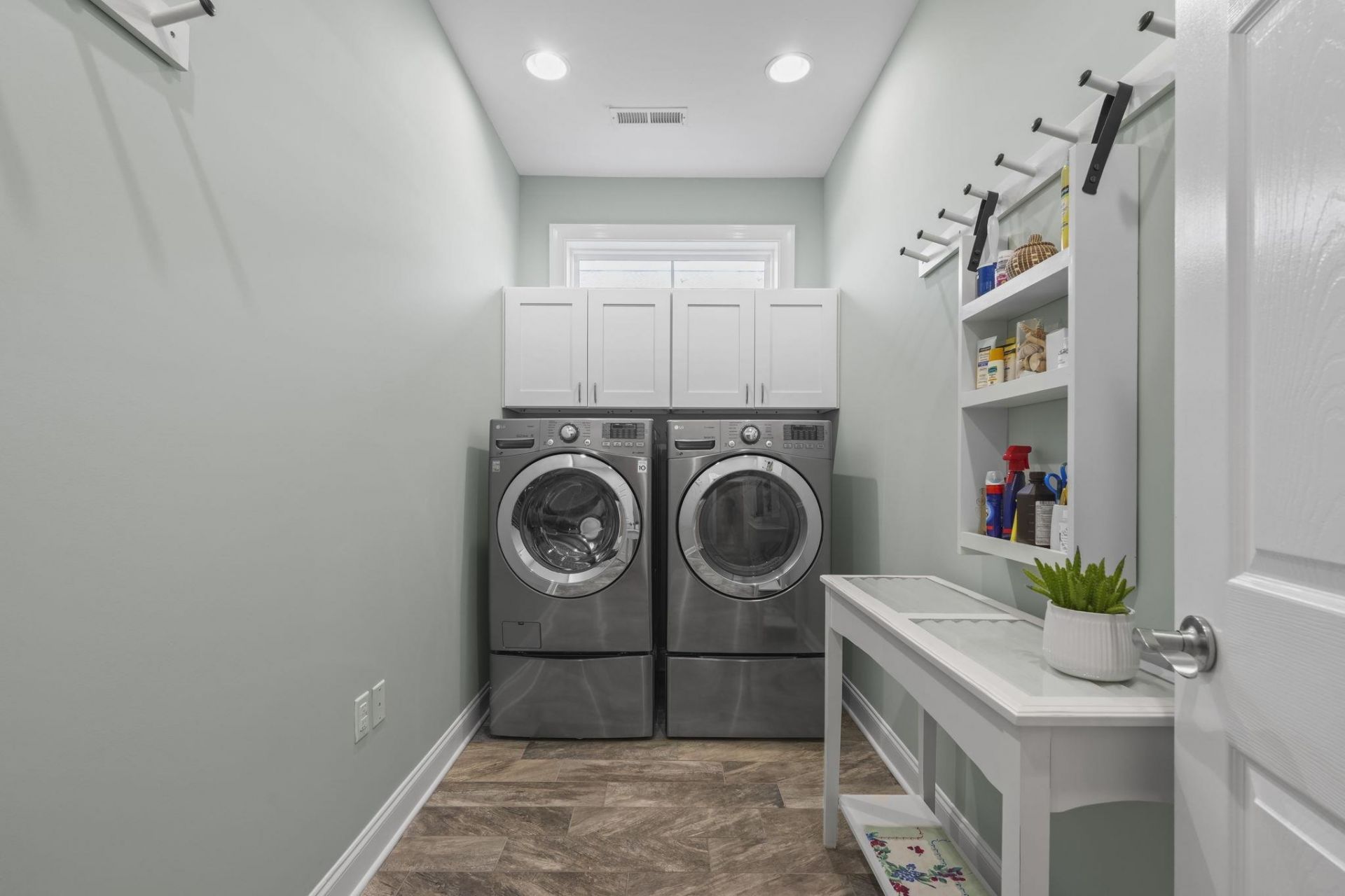 358 Saint Julian Ln. Photo 32