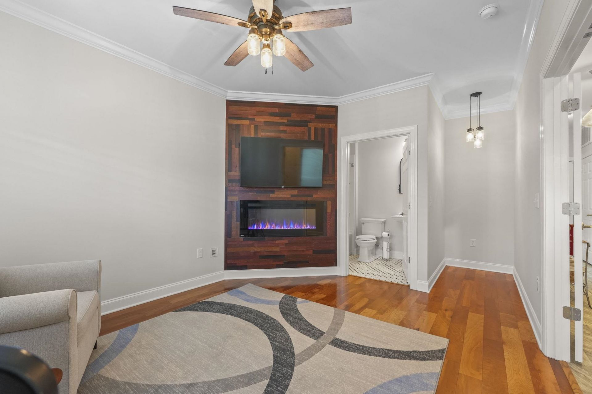 358 Saint Julian Ln. Photo 34