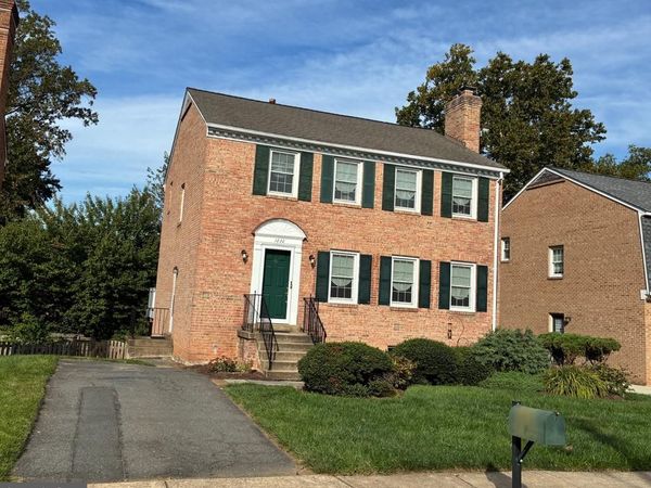 1232 PINE HILL ROAD, MCLEAN, VA 22101