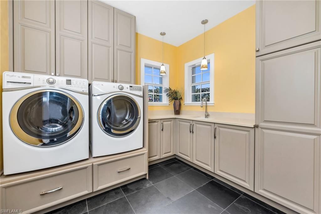 65 Mahogany Dr , Naples, FL 34108 Photo