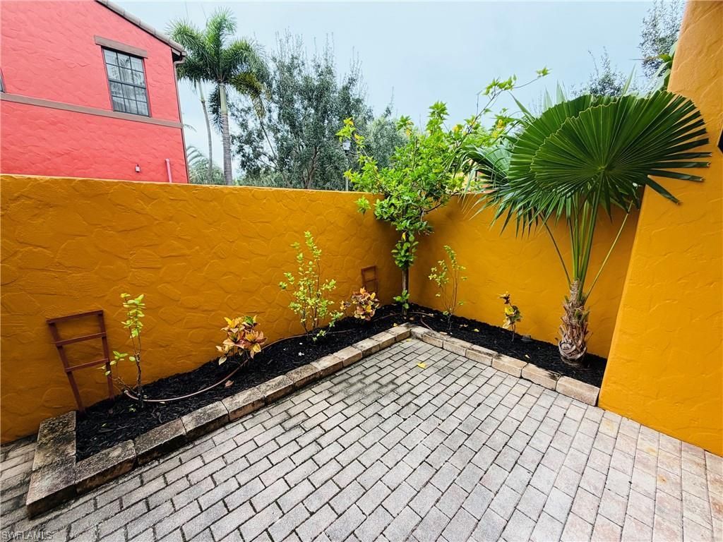 9122 Chula Vista St, Unit 12101, Naples, FL 34113 Photo