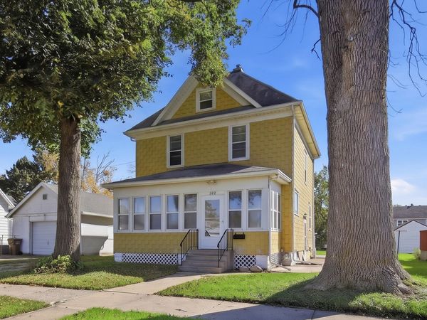 808 6th Avenue NE, Austin, MN 55912