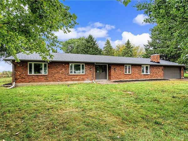 5705 Allen Park Drive, Tipp City, OH 45371