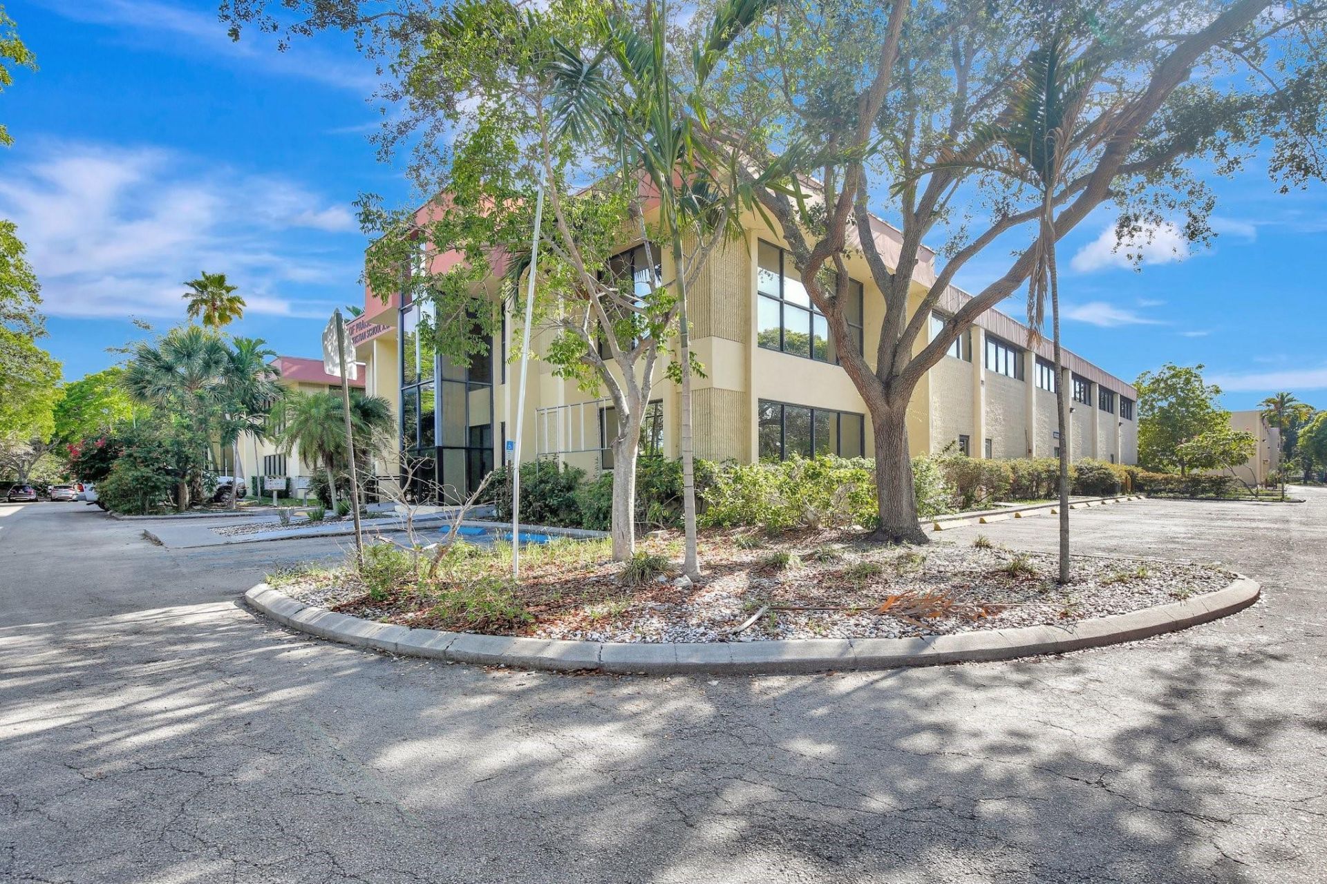 4505 NW 103rd Avenue, Sunrise, FL 33351 Photo