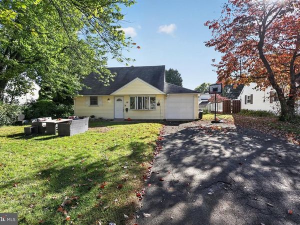 15 DREXEL ROAD, HATBORO, PA 19040