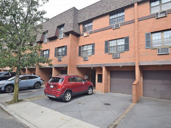 220-47 67 Ave, Bayside, NY 11364