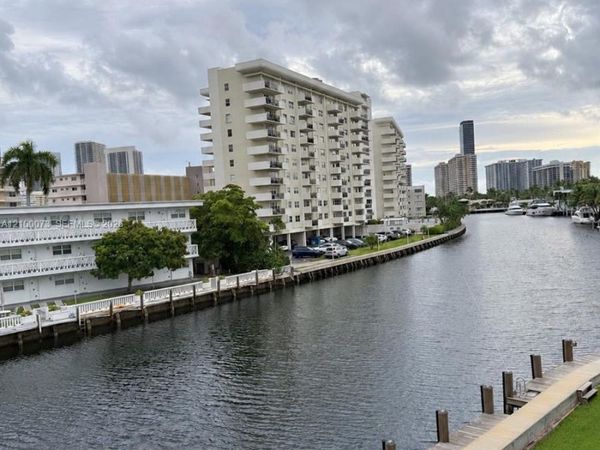 440 Paradise Isle Blvd , Unit 306, Hallandale Beach, FL 33009