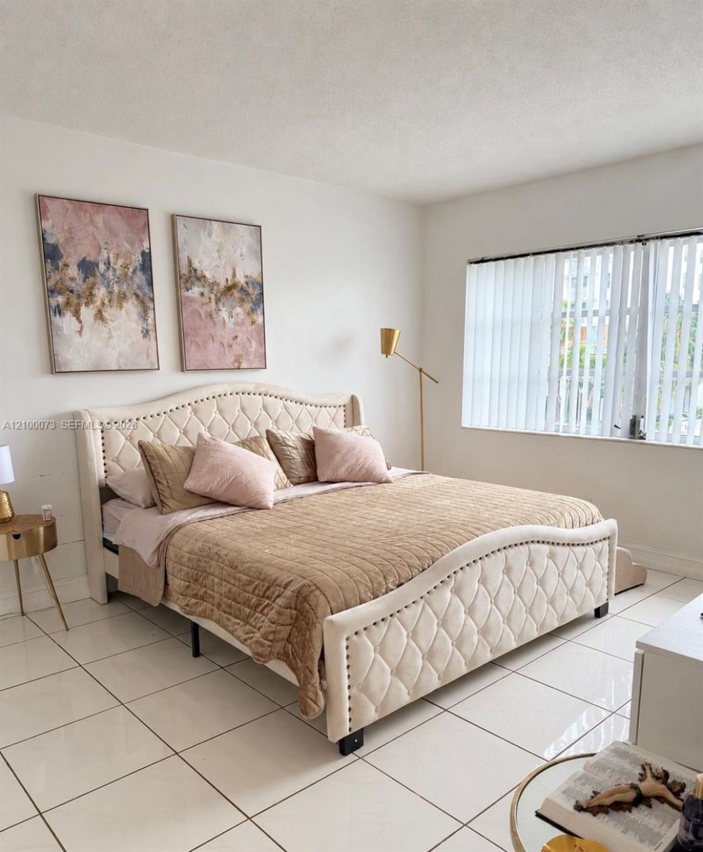 440 Paradise Isle Blvd, Unit 306, Hallandale Beach, FL 33009 Photo