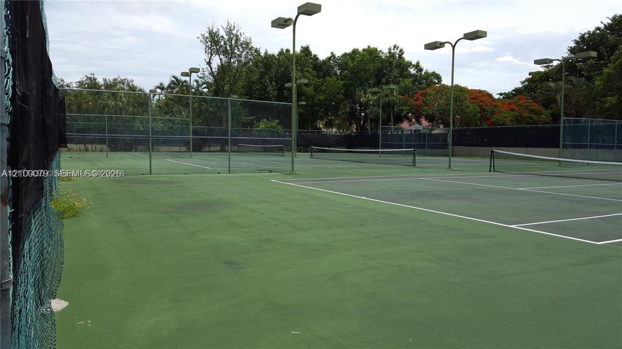 817 NW 46th Ave, Unit 817, Plantation, FL 33317 Photo
