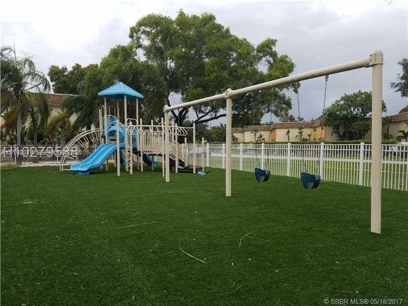817 NW 46th Ave, Unit 817, Plantation, FL 33317 Photo