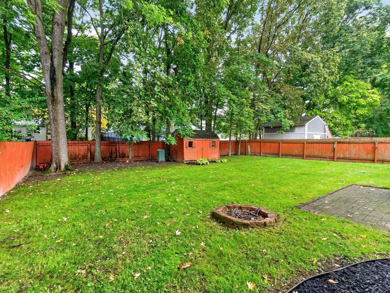 3969 Blueberry Hollow Road , Columbus, OH 43230 Photo 8