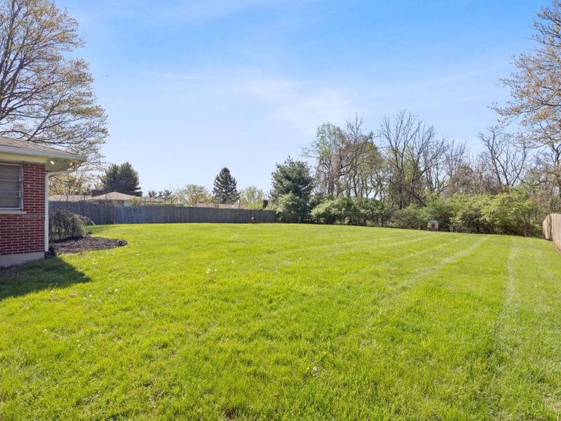 6001 Belleview Avenue, Blue Ash, OH 45242 Photo 10