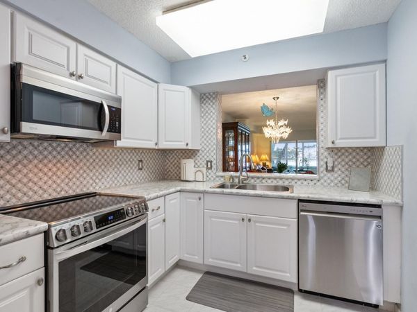 6096 HUNTWICK Terrace, Unit 206, Delray Beach, FL 33484