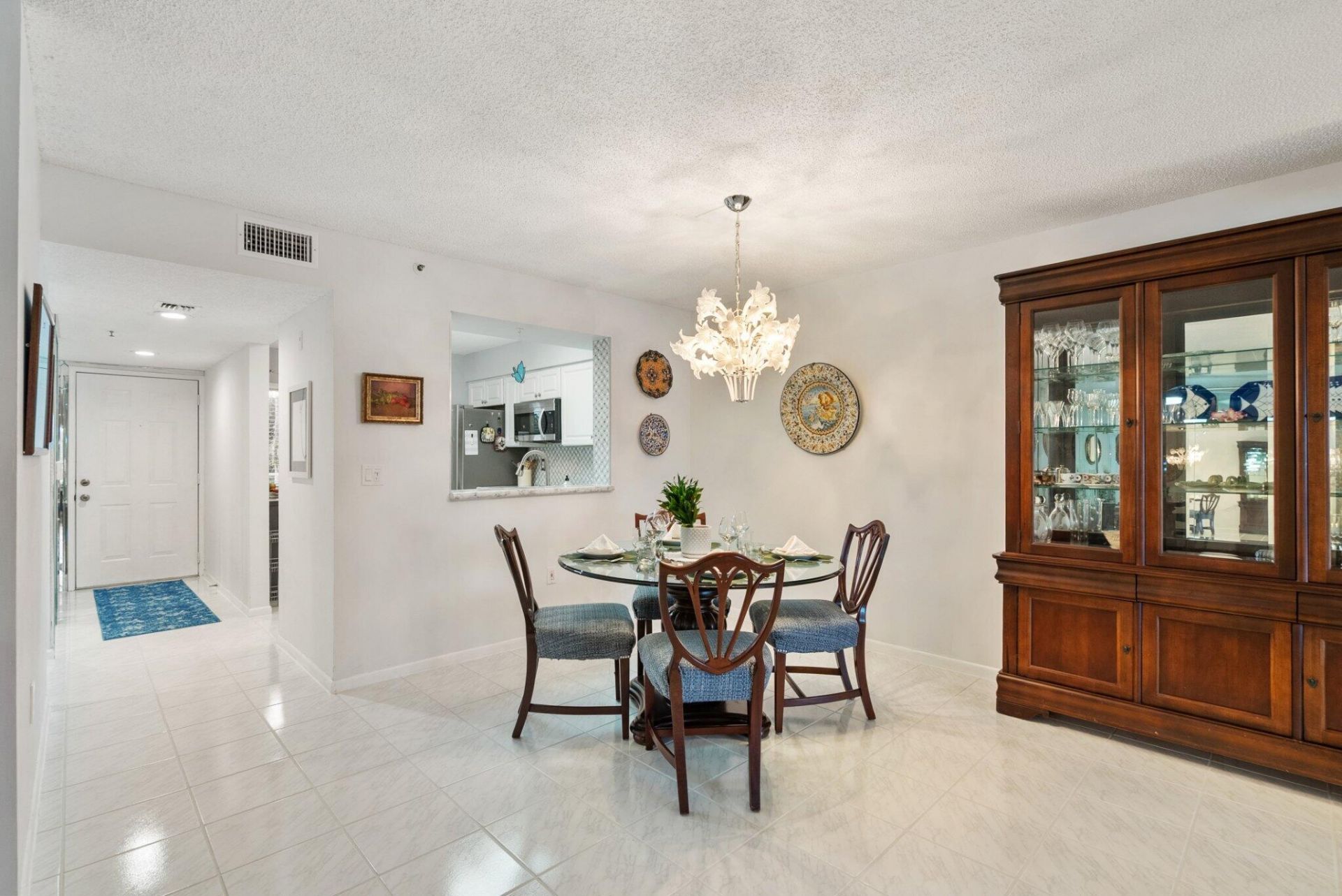 6096 Huntwick Terrace, Unit 206, Delray Beach, FL 33484 Photo