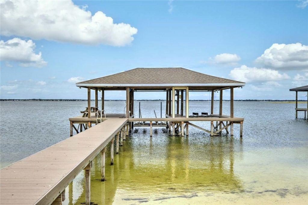 167 S Bear Point Drive, Lake Placid, FL 33852 Photo