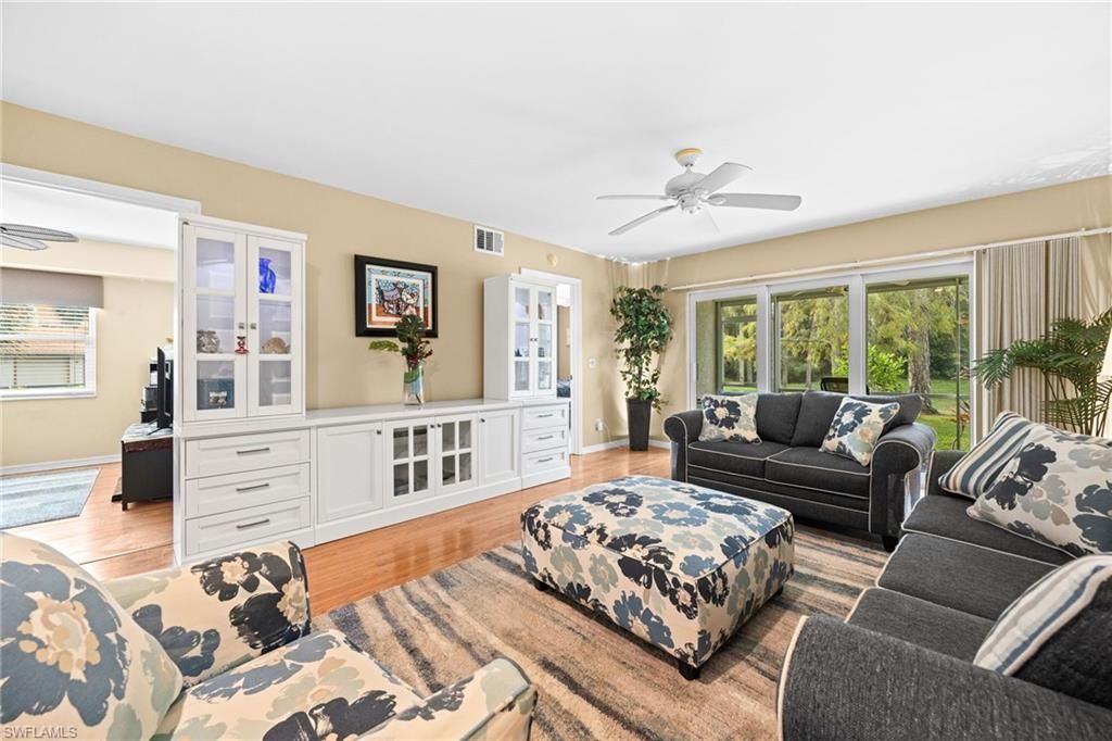257 Robin Hood Cir , Unit 101, Naples, FL 34104 Photo