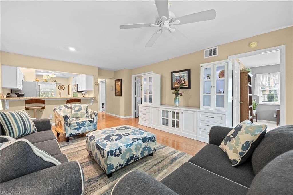 257 Robin Hood Cir , Unit 101, Naples, FL 34104 Photo