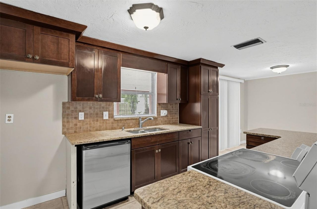 1512 Russell Avenue, Sarasota, FL 34232 Photo