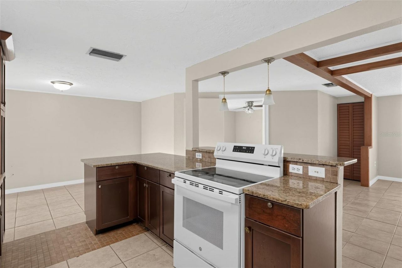 1512 Russell Avenue, Sarasota, FL 34232 Photo