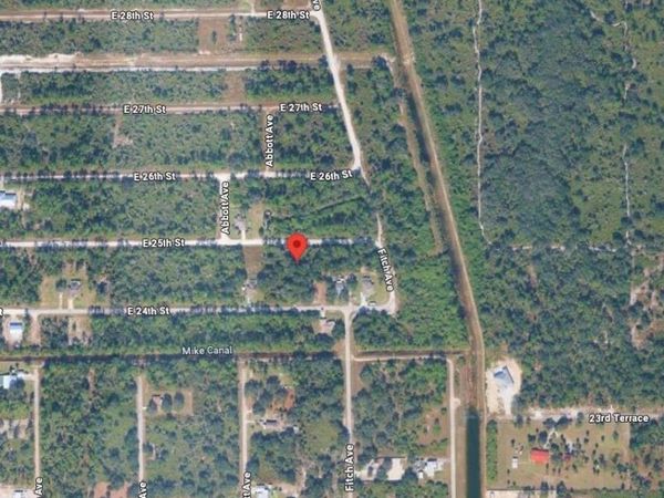 4242 E 25th ST , ALVA, FL 33920