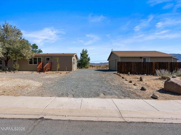 35 Rose Peak Road, Dayton, NV 89403