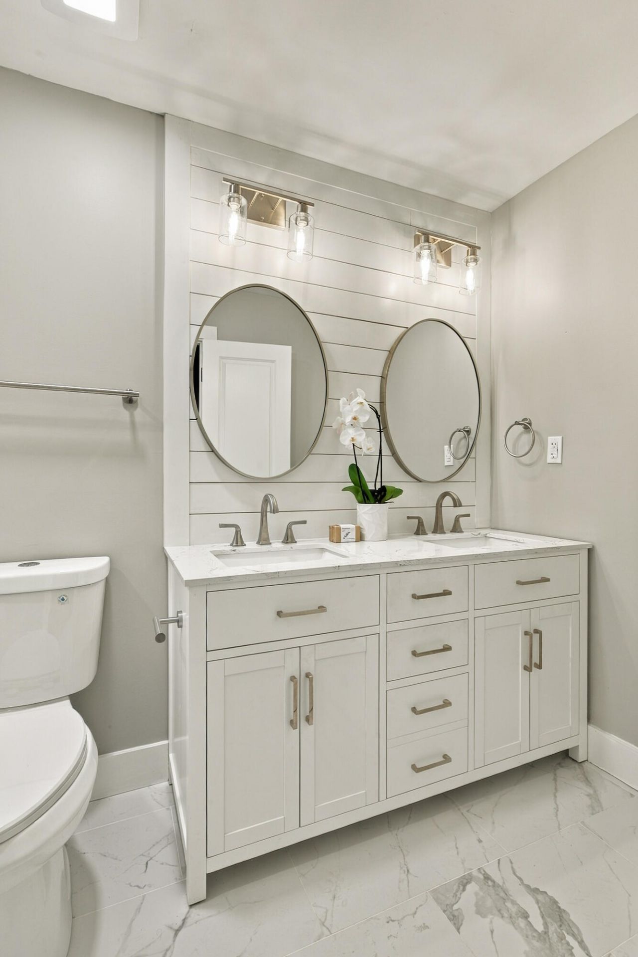 2428 Spring Garden Street Photo 21