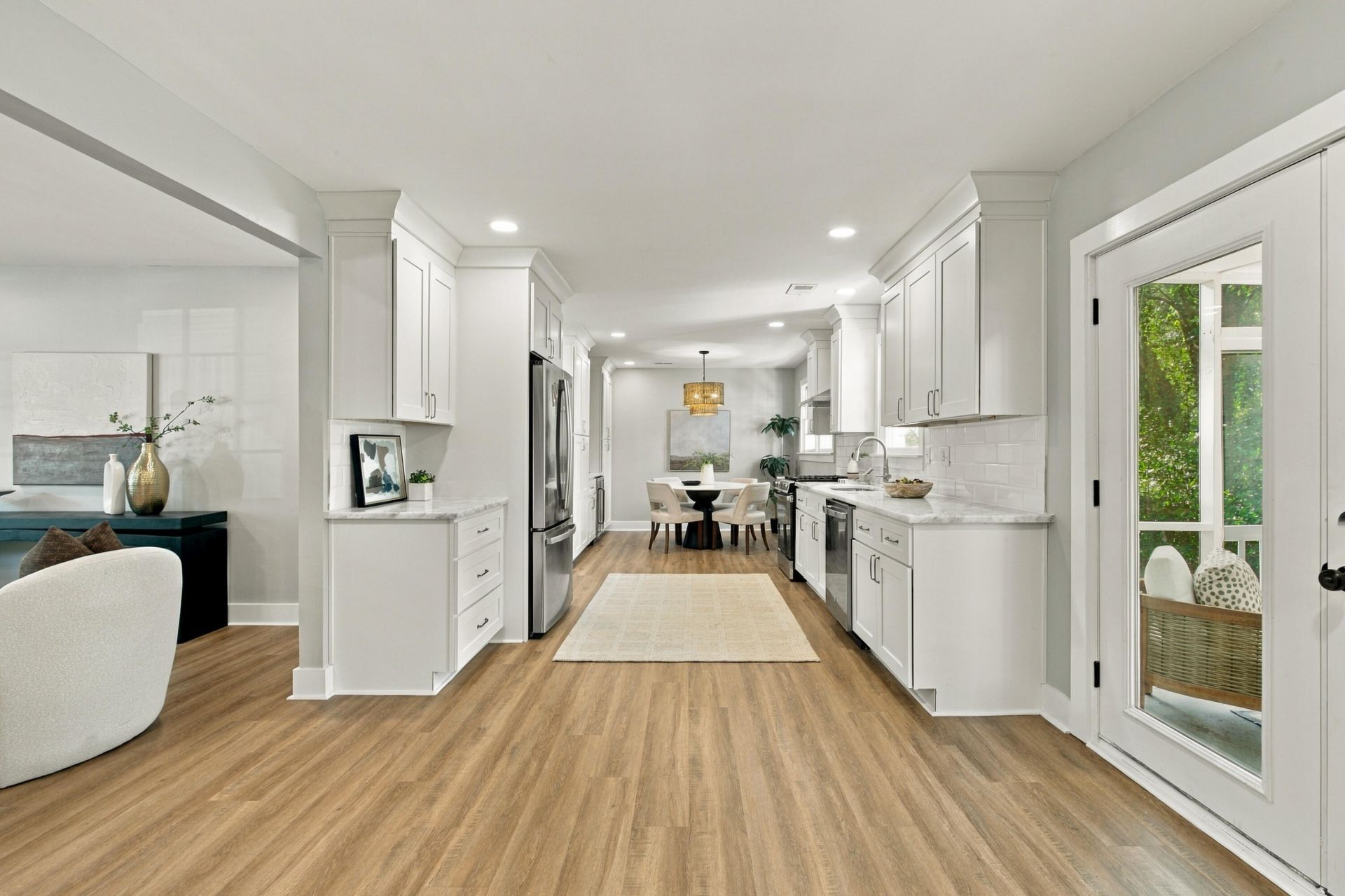 2428 Spring Garden Street Photo 7