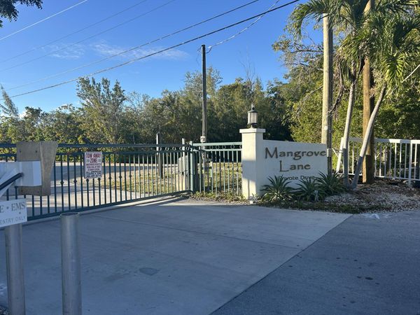 22 Mangrove Lane, KEY LARGO, FL 33037