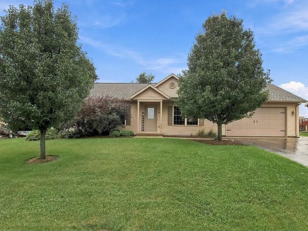 343 Homestead DRIVE, Twin Lakes, WI 53181