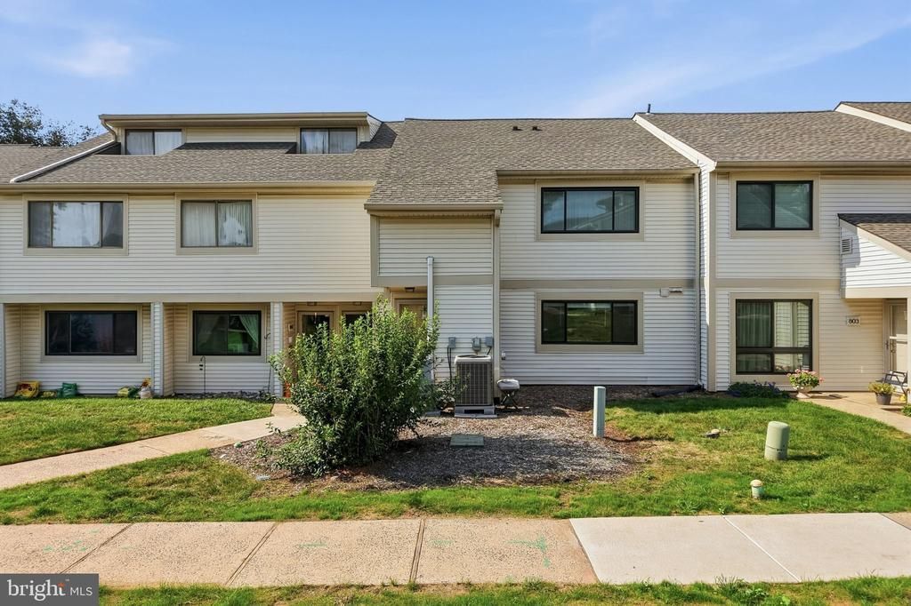804 Independence Drive, Unit CONDO 292, Harleysville, PA 19438 Main Photo