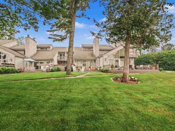 1011 Beach Drive, Unit 10, Harbor Springs, MI 49740