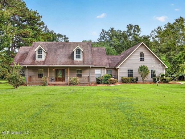 418 Salem Road, Picayune, MS 39466