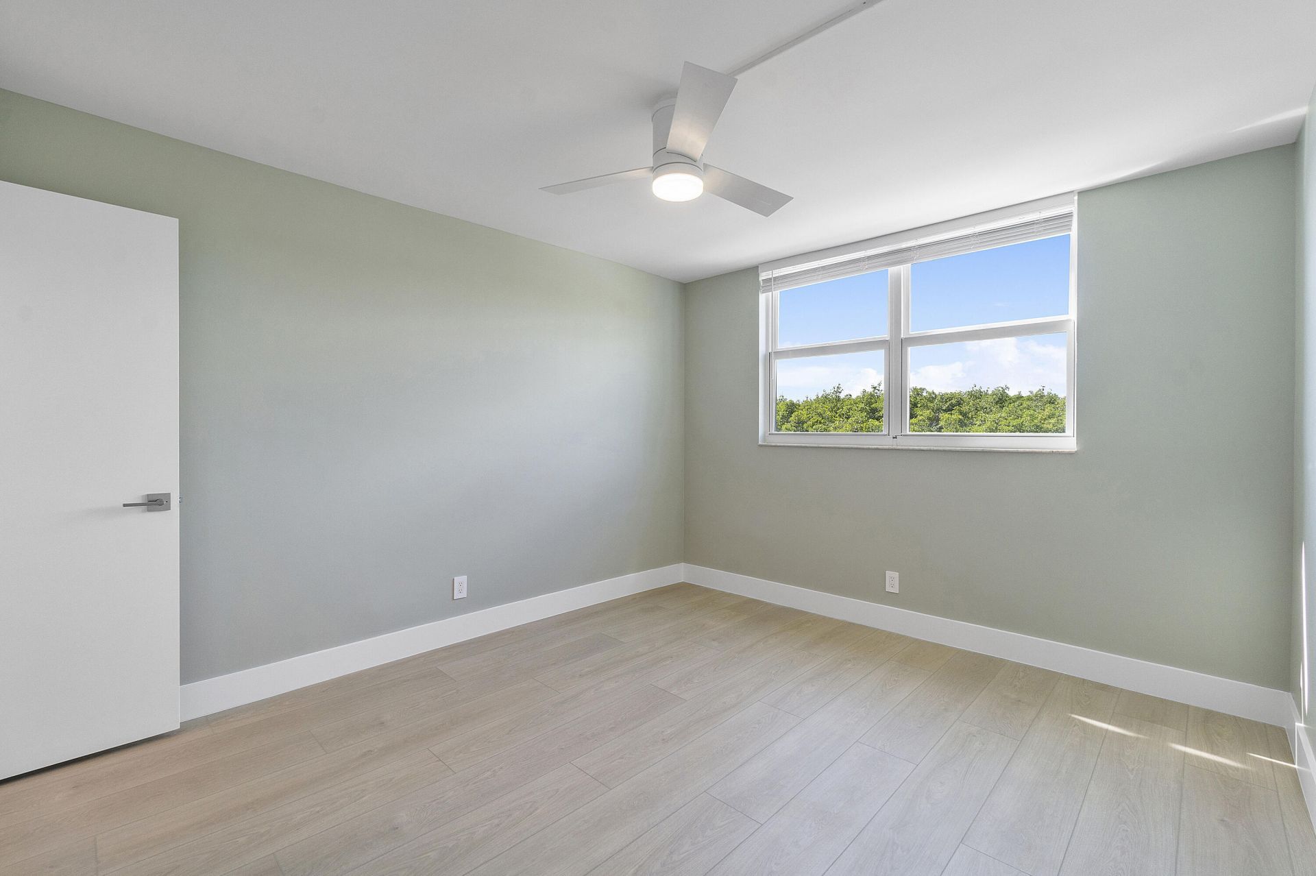 689 NE 6th Court, Boynton Beach, FL 33435 Photo