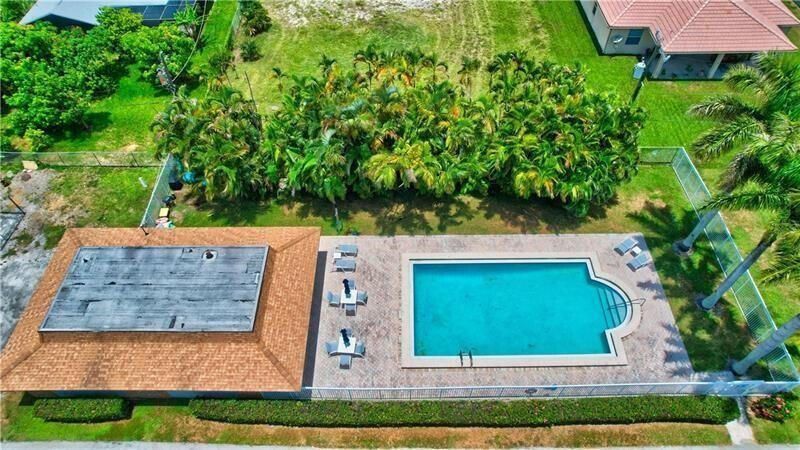 689 NE 6th Court, Boynton Beach, FL 33435 Photo