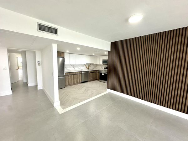 2940 N COURSE Drive, Unit 607, Pompano Beach, FL 33069