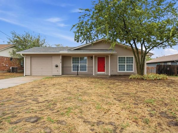 1416 N Rusk Street , Weatherford, TX 76086