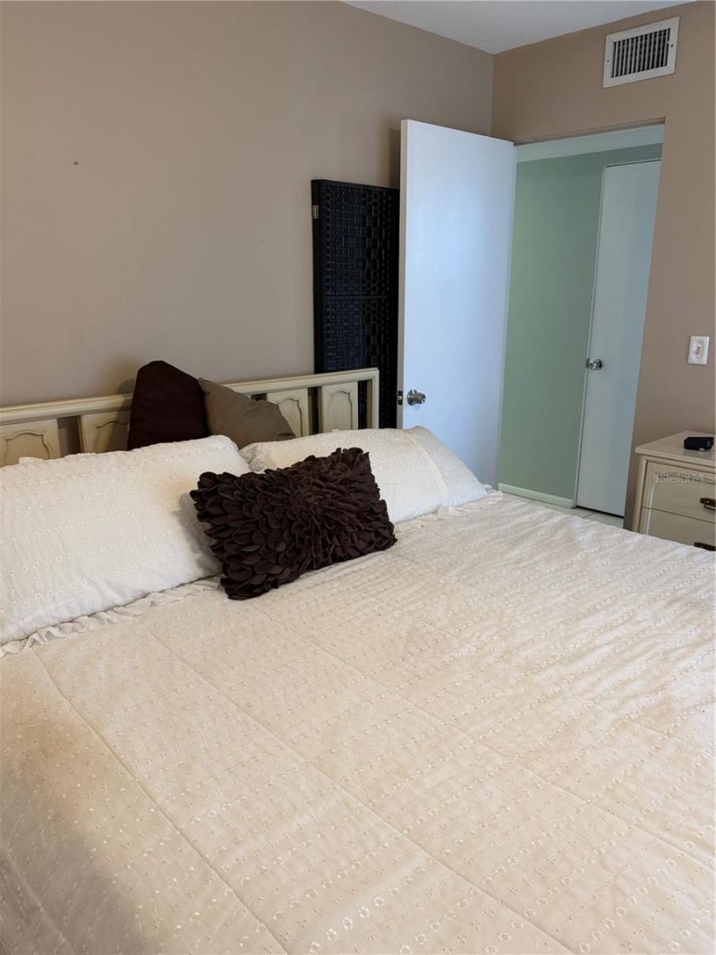 1807 University Place , Unit 151, Sarasota, FL 34235 Photo