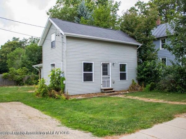 1088 S Jackson Street, Dansville, MI 48819
