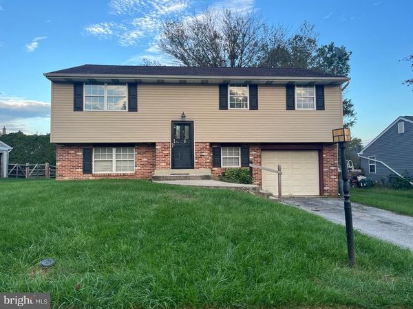 755 MOONFLOWER AVENUE , READING, PA 19606