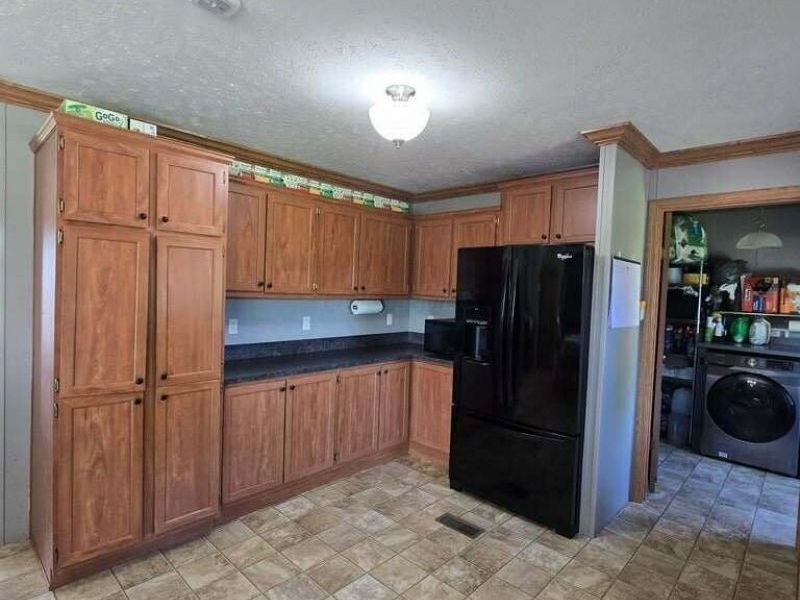 1097 State Route 28 E, Greenfield, OH 45123 Photo 11