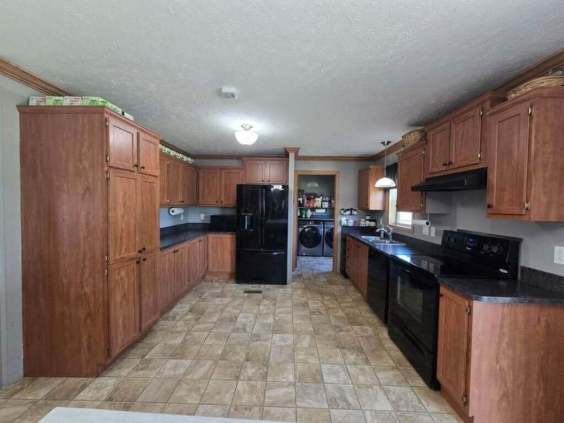 1097 State Route 28 E, Greenfield, OH 45123 Photo 9
