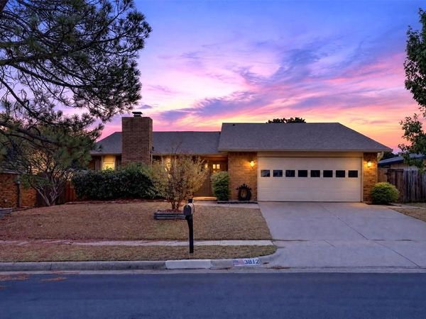 3812 Walnut Drive , Bedford, TX 76021