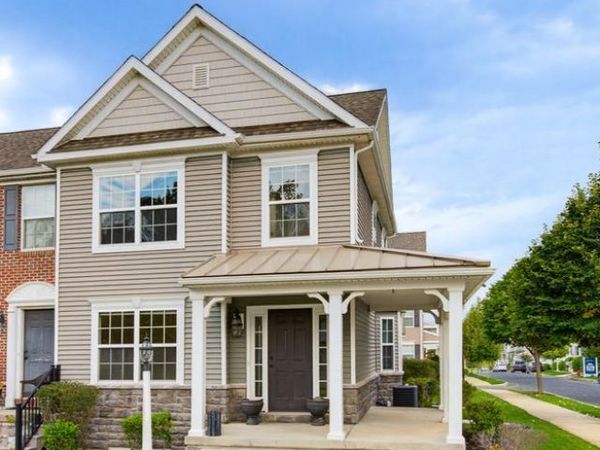 900 CADWELL LANE , LANCASTER, PA 17601