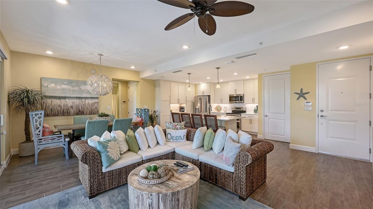 388 Aruba Circle , Unit 201, Bradenton, FL 34209 Photo