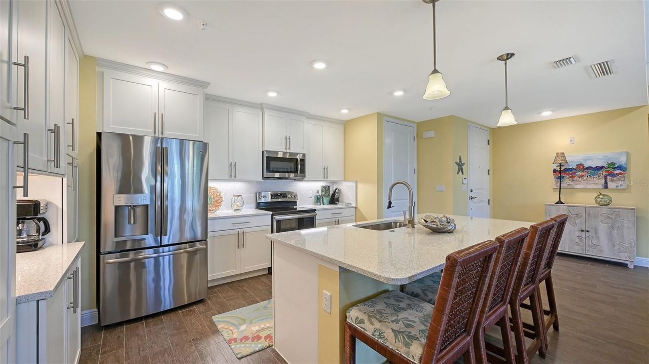 388 Aruba Circle , Unit 201, Bradenton, FL 34209 Photo