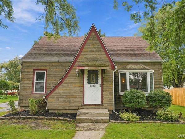 8508 Richmond Avenue, Niagara Falls, NY 14304