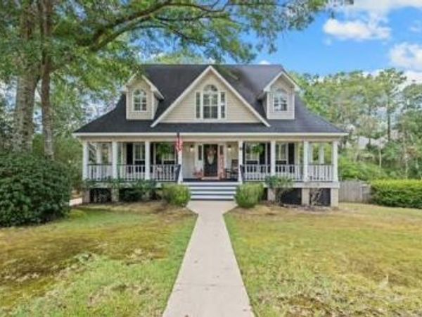 1110 Newbury Lane E, Mobile, AL 36695