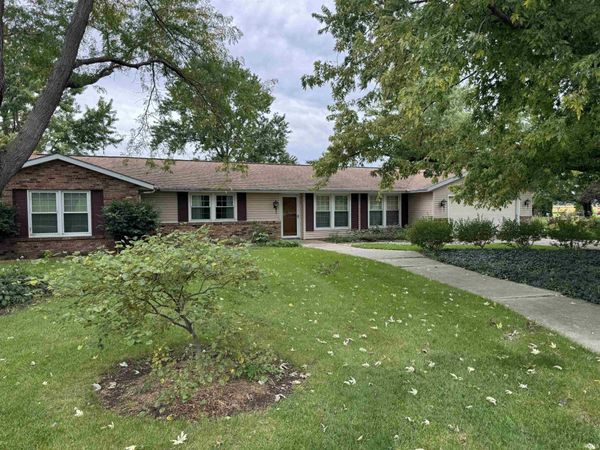 22512 Maumee Center Road, Woodburn, IN 46797